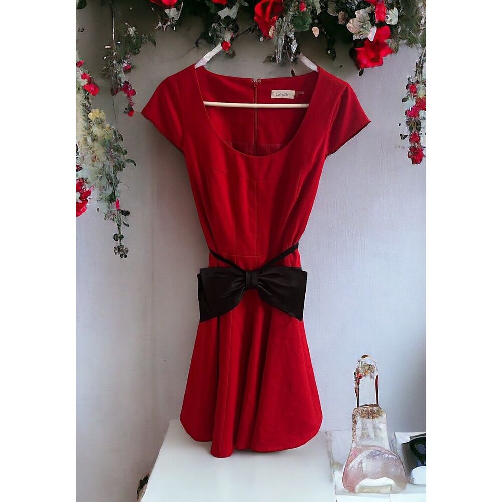 Calvin Klein Women's Short-sleeve Belted Bow Dress Size 10 Red Black Classic EUC